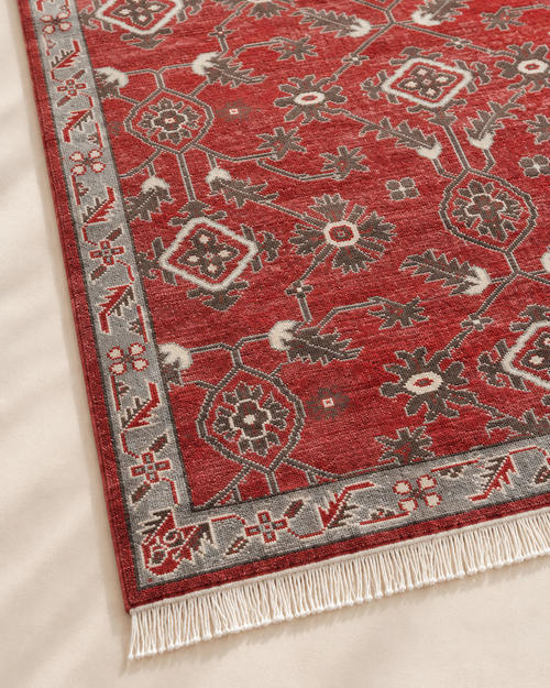 Roter Orientteppich von Studio Nour – Ansicht 2